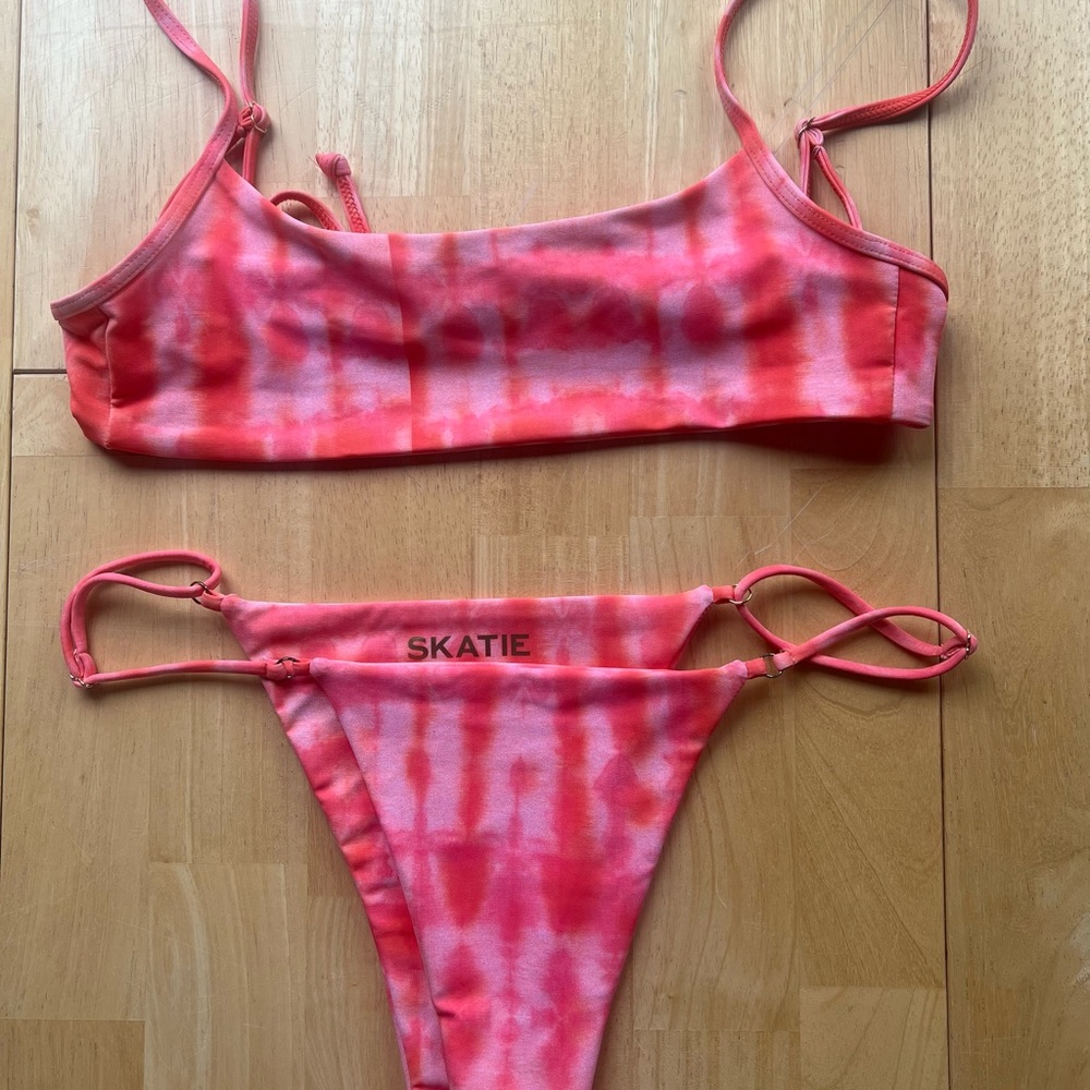 Skatie Pink Tie-Dye Bikini Set